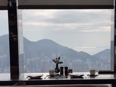 -OZONE 顶楼酒吧(香港丽思卡尔顿酒店)