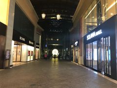 -泡泡玛特POPMART(蓝色港湾店)