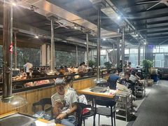 大堂-胡四哥特色火盆烧烤(总店)