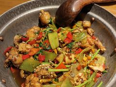 泡子姜烧牛蛙-吃饭皇帝大土家民族菜(正大广场店)