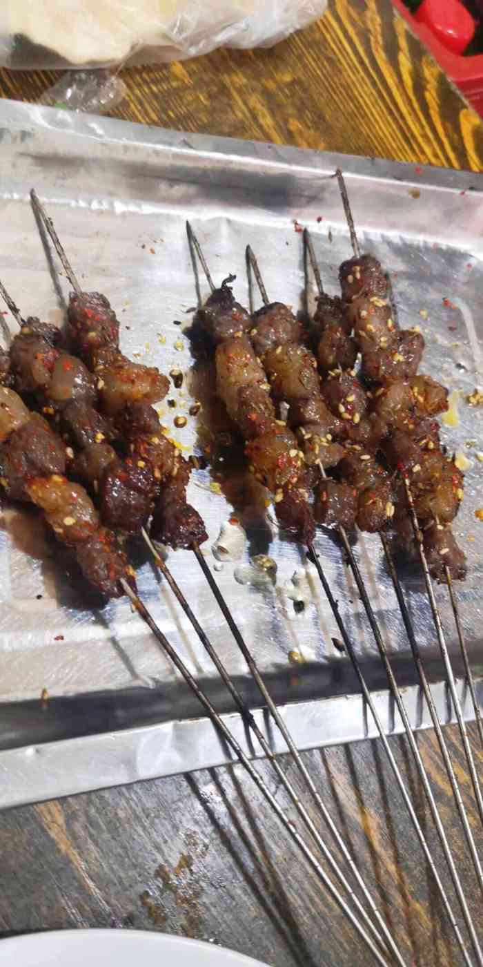 大尾巴羊肉串-"昨天说来,今天就必须来~中午过来的,人.