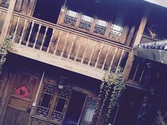 -五花石之旅客栈