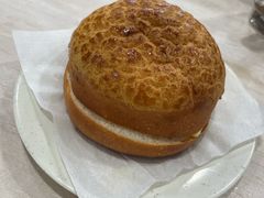 鲜油菠萝包-喜莲咖啡