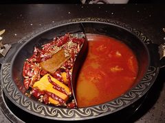 一次用油老火锅-锅说大脸毛肚重庆老火锅(佐阾店)