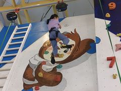 -攀猩儿童攀岩馆(宝乐汇店)