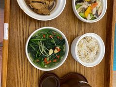 -雪梅月子中心(华侨城店)