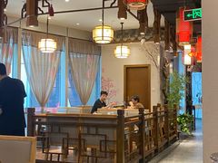 -万重锦·人文川菜馆(骡马市店)