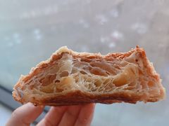 招牌杏仁可颂-RUSON(黄龙店)