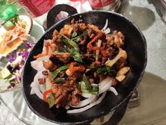 干锅牛蛙-华盛园卷子王农家菜水库鱼
