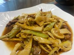 -溪畔如家土菜馆