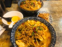 -粉家柳州螺蛳粉(杨宅路店)