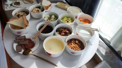 -爱陪伴一对一月子中心(融侨店)