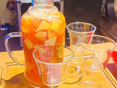 -月亮眼花园餐厅书吧酒吧