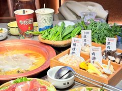 -阿婆情腊排骨火锅·野生菌季(古城旗舰店)