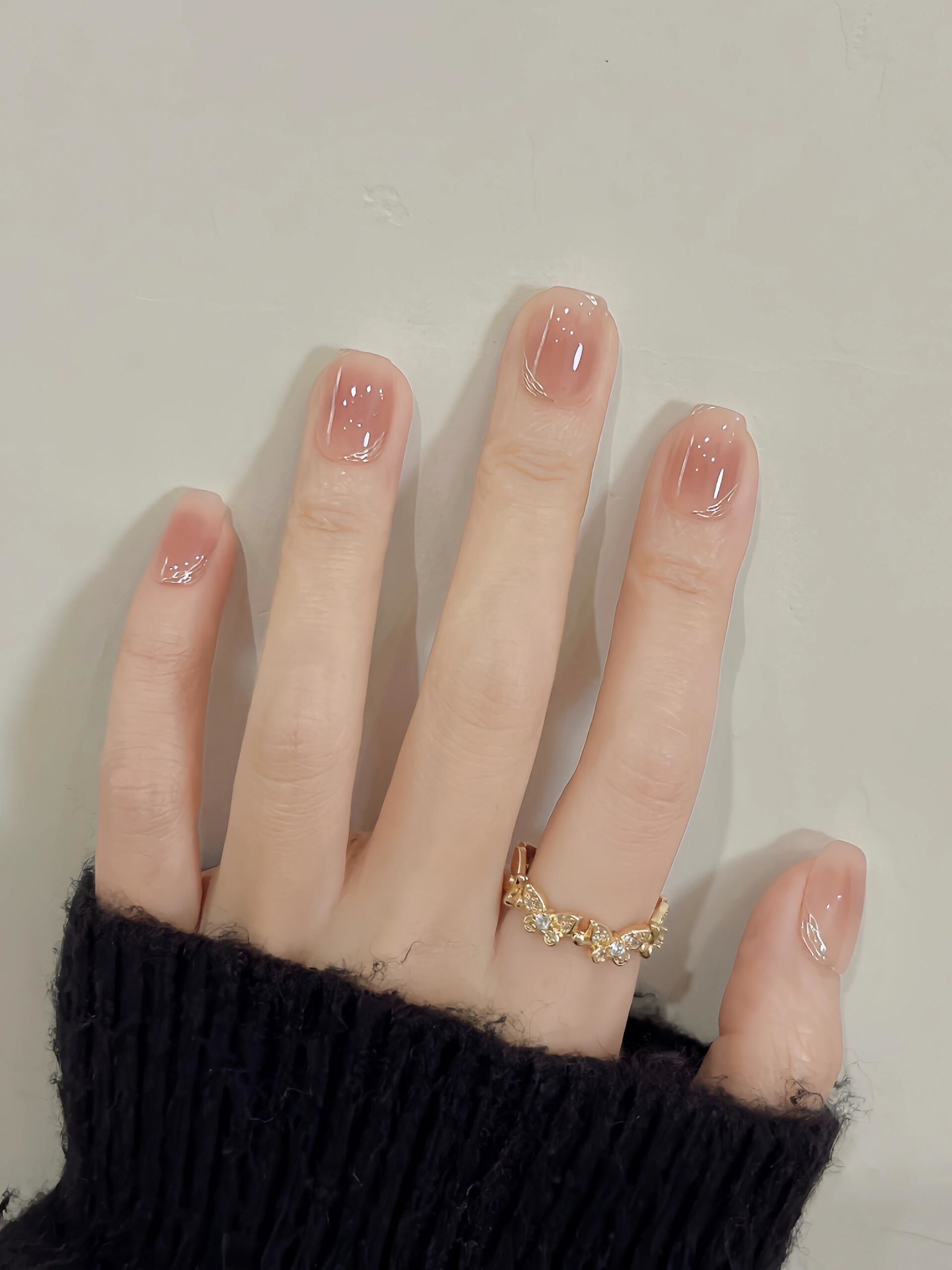 清新裸色系美甲好心情