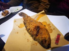 东平湖爆煎鱼-老牌坊鲁菜名店(宽厚里店)