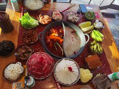 -赵美丽·重庆社区火锅·直营店(火车东站·中豪国际店)