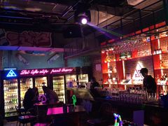-UP嘻哈酒吧(粉巢店)