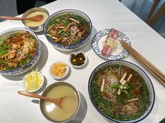 -镇南锅盖面馆(解放路店)