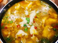 -有红鸡毛店·川菜(建设路店)