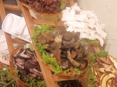 -菌海森林·非遗野生菌火锅(西山区滇池路摩根道店)