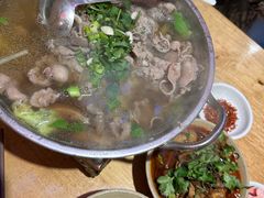 -谢老五跷脚牛肉·非遗传承店