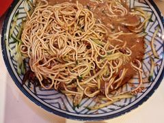 -霄汉牛三鲜湖北砂锅菜(万松园2店)