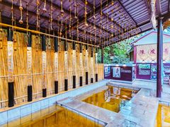 -江门古兜温泉小镇