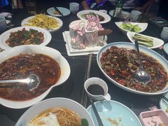 -粉墨特色菜·烧烤音乐酒馆