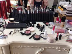 -红馆妆造(中央大街店)