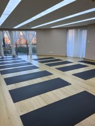 -酉嘉瑜伽YO+YOGA