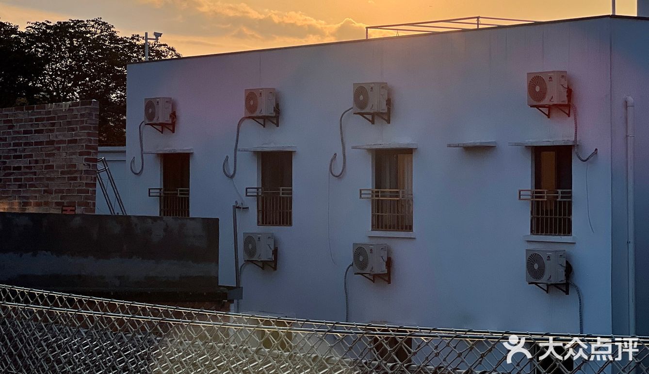 萧山|小酌看落日!宝藏屋顶小酒馆