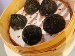 黑松露小笼包-桂满陇·手作小笼包&江南叫花鸡(中山公园店)