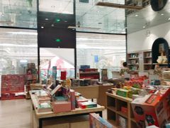 -钟书阁(群光广场店)