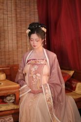 -汉仪华裳汉服馆(打浦桥店)