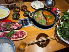 -苗阿哥酸汤牛肉火锅(体育场店)