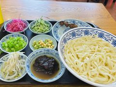 老北京炸酱面-门框胡同百年卤煮(新街口店)