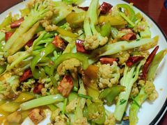 酸辣有机花菜-悦香园鲜椒鸡(海阳店)