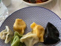 什锦鱼水饺-1910老鲁味海鲜·戳子肉·青岛菜(金沙滩店)