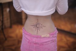 -雲艺刺青·洗纹身