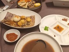 -香山湖家家宴(中山陵店)