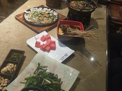 -何师烧烤·香辣蟹·川菜·30年老品牌(太古里旗舰店)