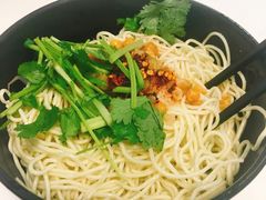 -一品郑记重庆牛肉米线馆(东泰路店)