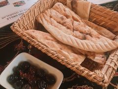 餐前馕-Old Ottoman Cafe & Restaurant