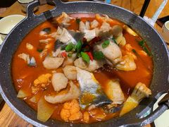 -老滇山寨•云南特色菜•地方菜•民族风情歌舞表演(金碧店)