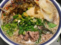 -云阿蛮云南生烫牛肉米线(奉贤路店)