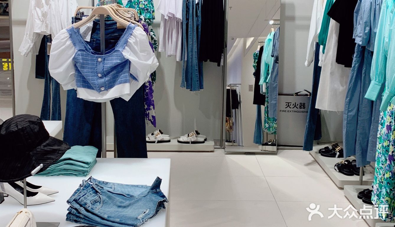 国货之光UR | 一周不逛就会上新N多新款了