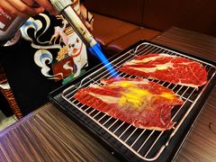 铺天盖地火牛寿司（2枚）-仙隐小鹿中华料理(南宁万象城店)