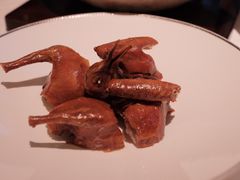 烤乳鸽-炳胜品味(海印总店)