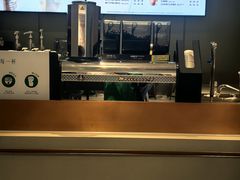 -星巴克臻选(上海中环广场2F店)